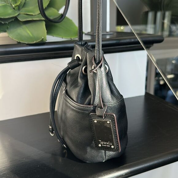 Tignanello genuine leather bucket bag should purse crossbody drawstring clean - Picture 5 of 9